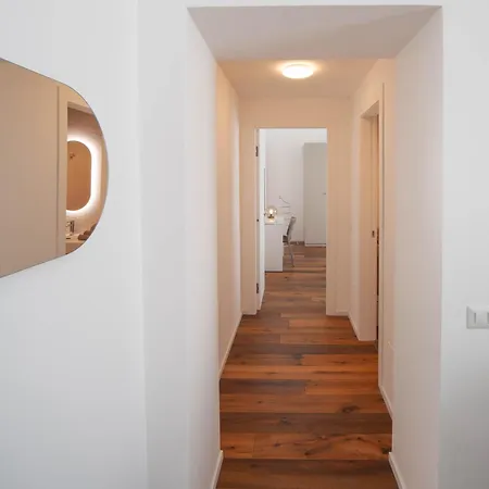 Luxury With Vatican Views Апартаменты *